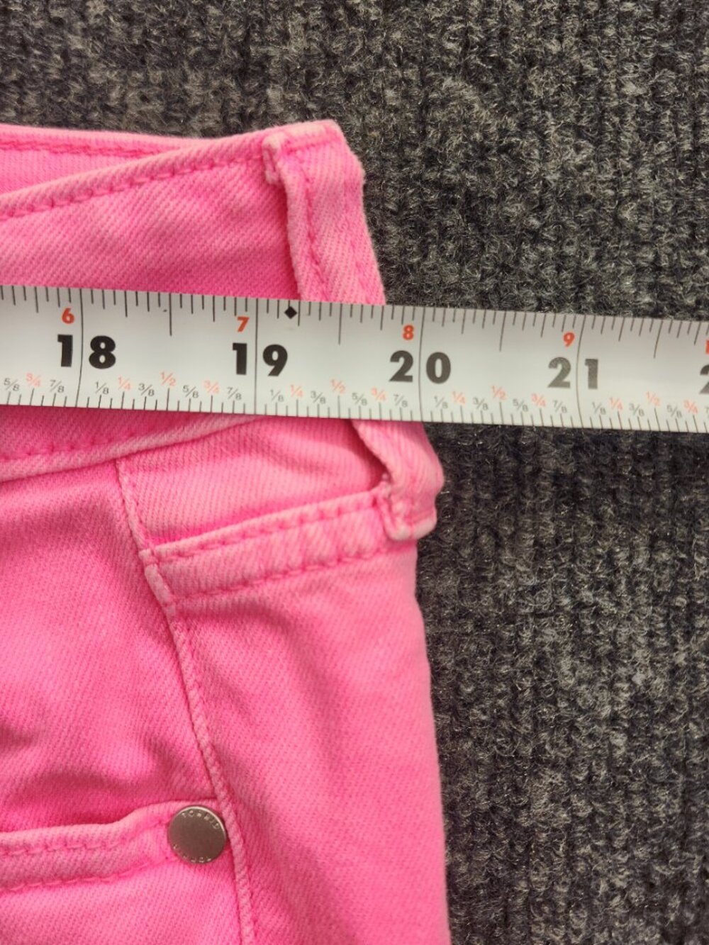 Barbiecore Hot Pink Denim Shorts Frayed Raw Hem Summer Plus Size 16 - Picture 10 of 11